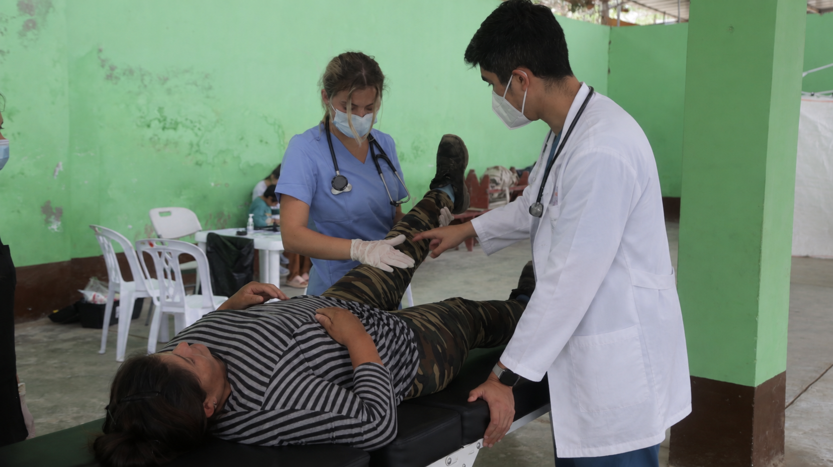 General Medicine station during a MEDLIFE mobile clinic
