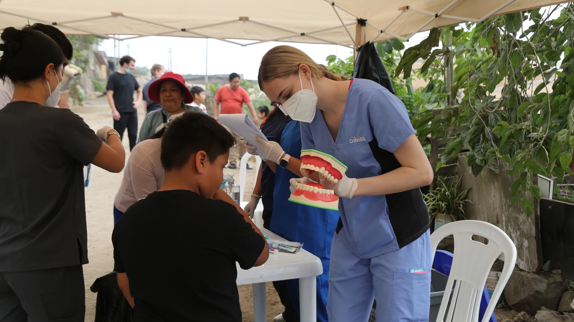 Toothbrushing station during a MEDLIFE mobile clinic