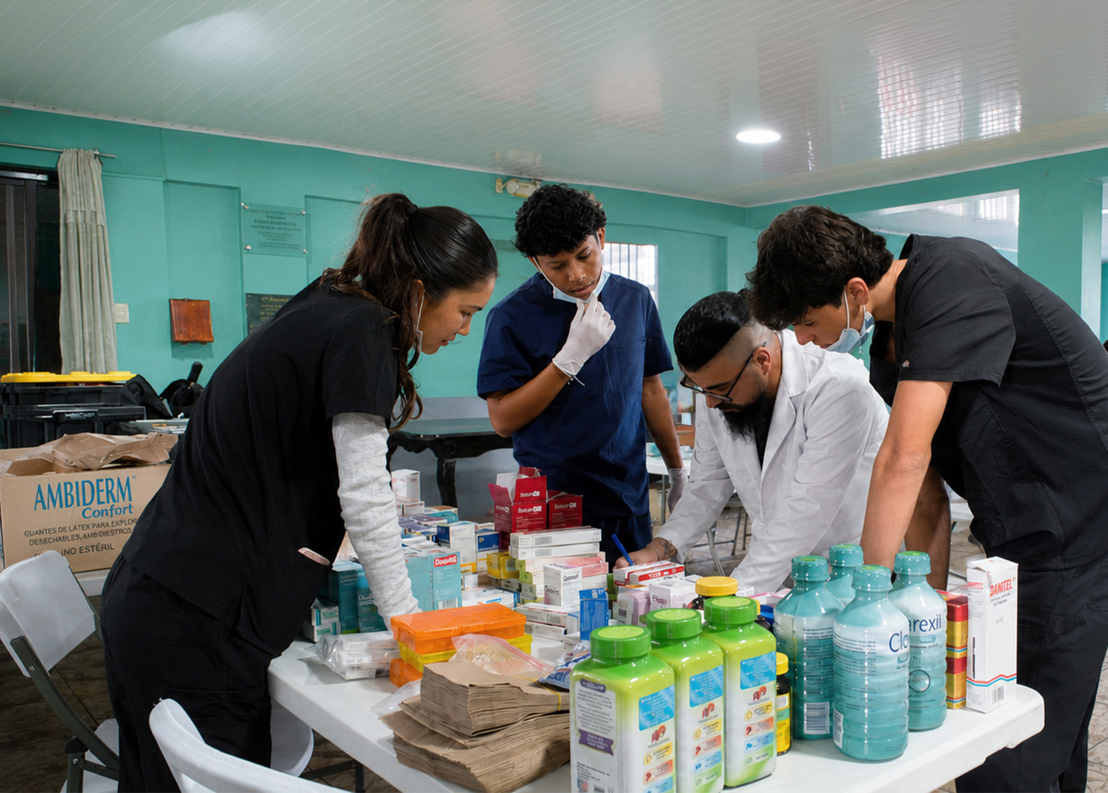 Pharmacy station during a MEDLIFE mobile clinic